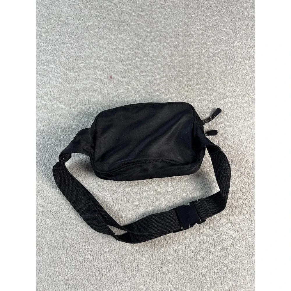 Disney World‎ Tigger Black Fanny Pack Waist Bag Winnie the Pooh Adjustable Strap